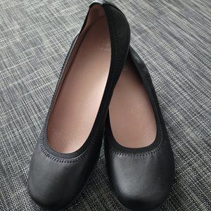 Abeo Women's shoes 9 1/2 N